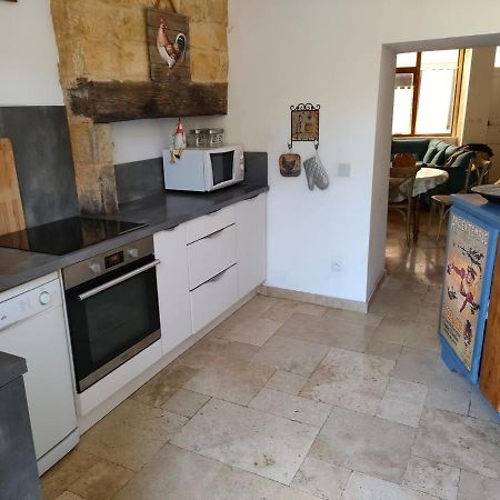 Maison de caractère au cœur de la cité médiévale de Gourdon Extérieur photo