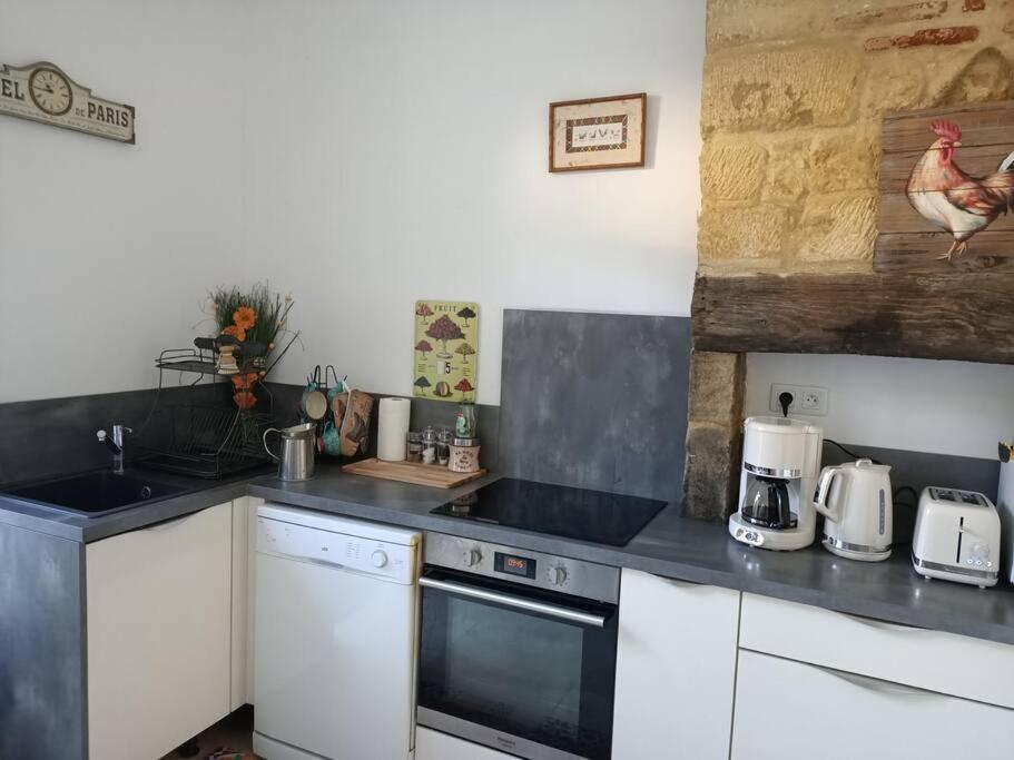 Maison de caractère au cœur de la cité médiévale de Gourdon Extérieur photo