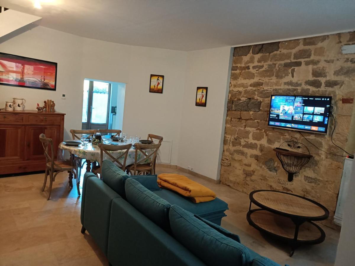 Maison de caractère au cœur de la cité médiévale de Gourdon Extérieur photo